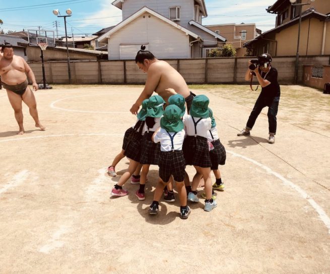相撲体験 | ラポルトインターナショナルスクール/La Porte International School